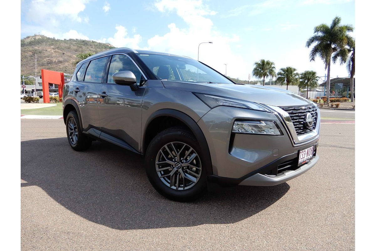 2025 Nissan X-TRAIL ST T33