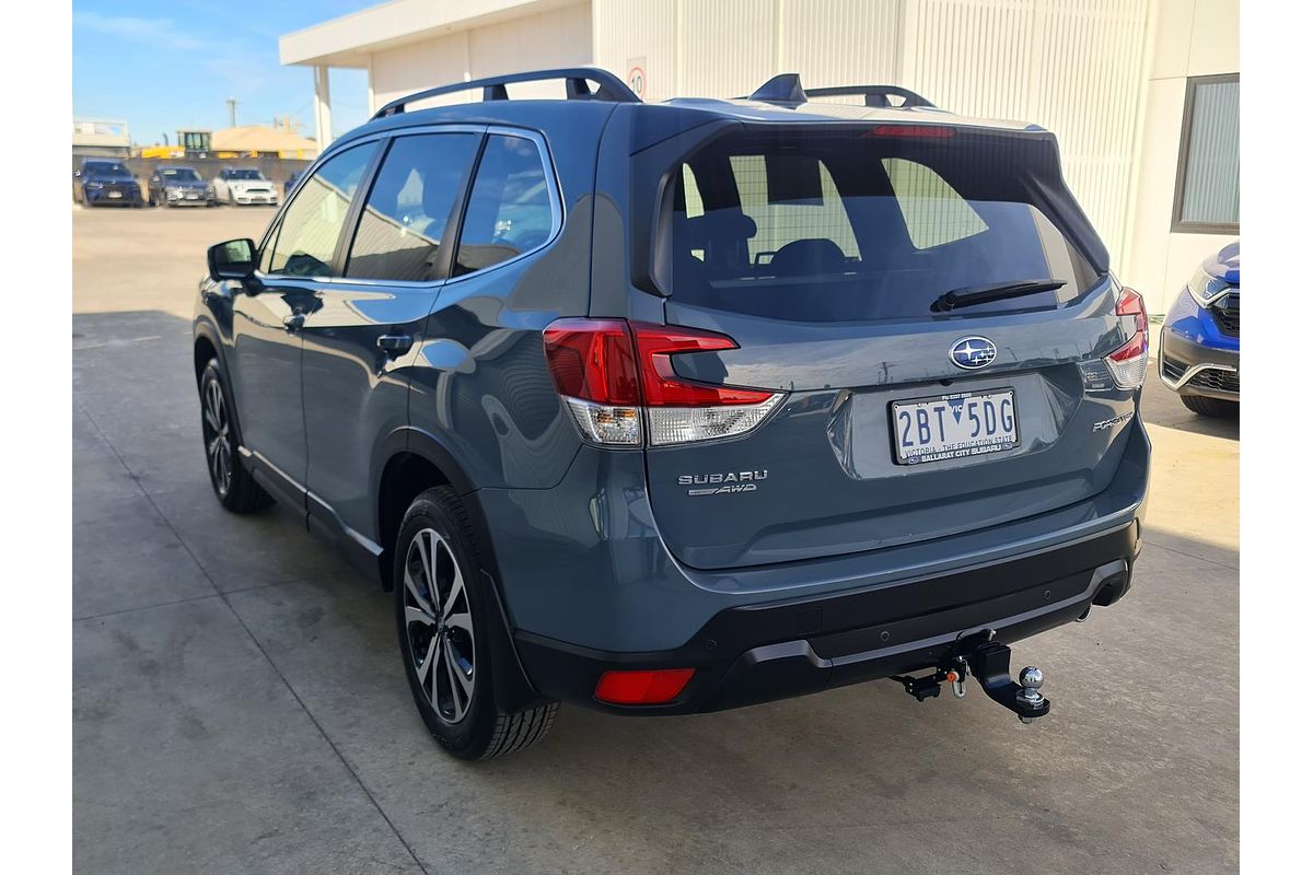 2024 Subaru Forester 2.5i Premium S5