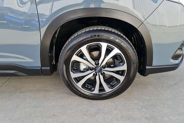2024 Subaru Forester 2.5i Premium S5