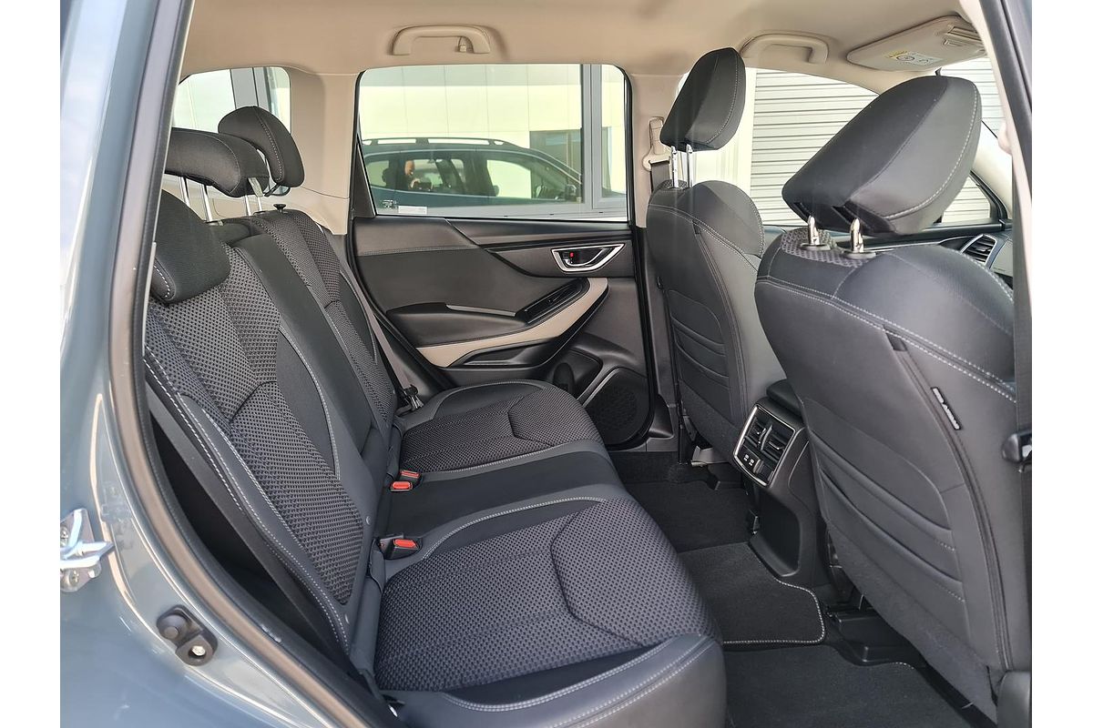 2024 Subaru Forester 2.5i Premium S5