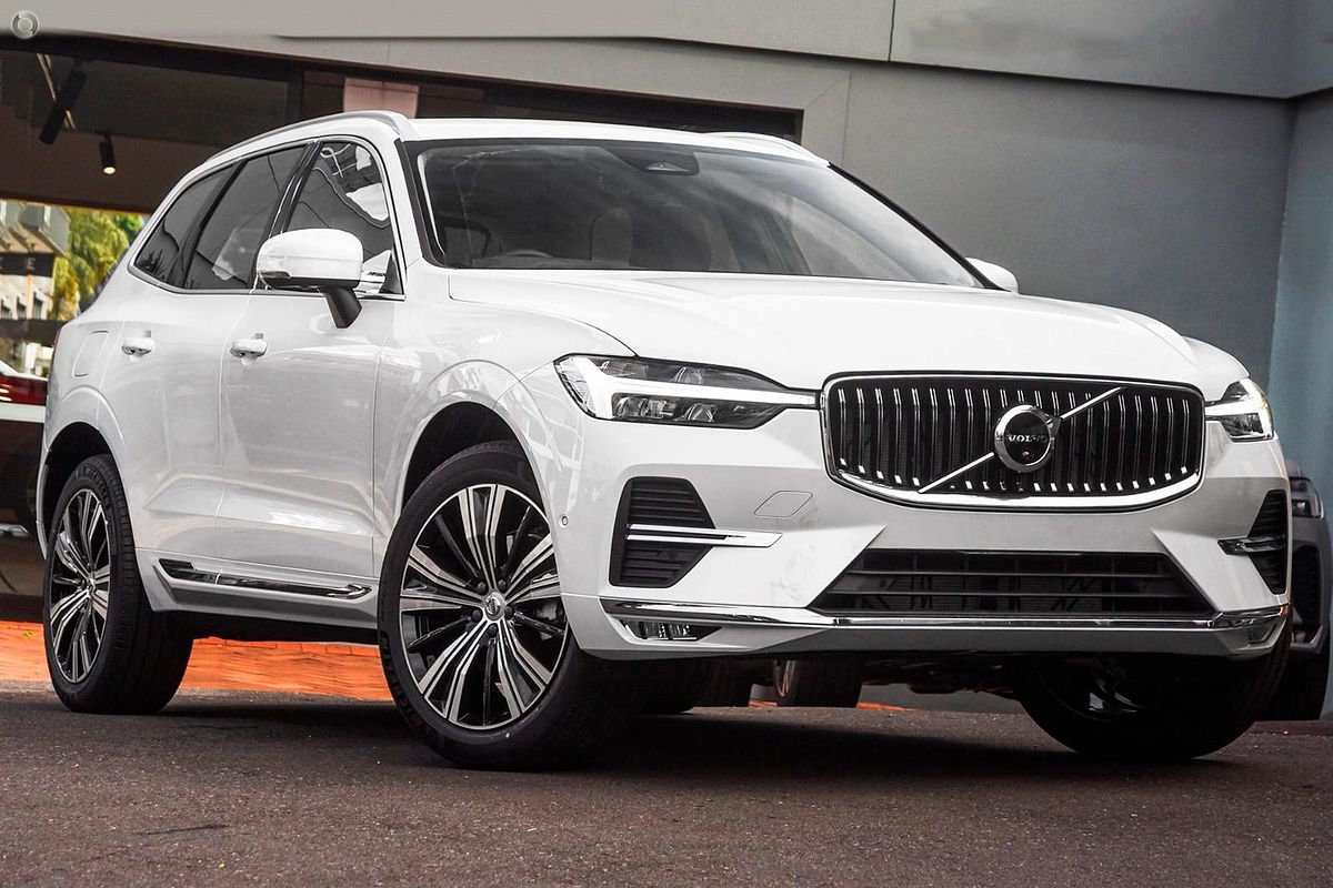 2023 Volvo XC60 Ultimate B5 Bright