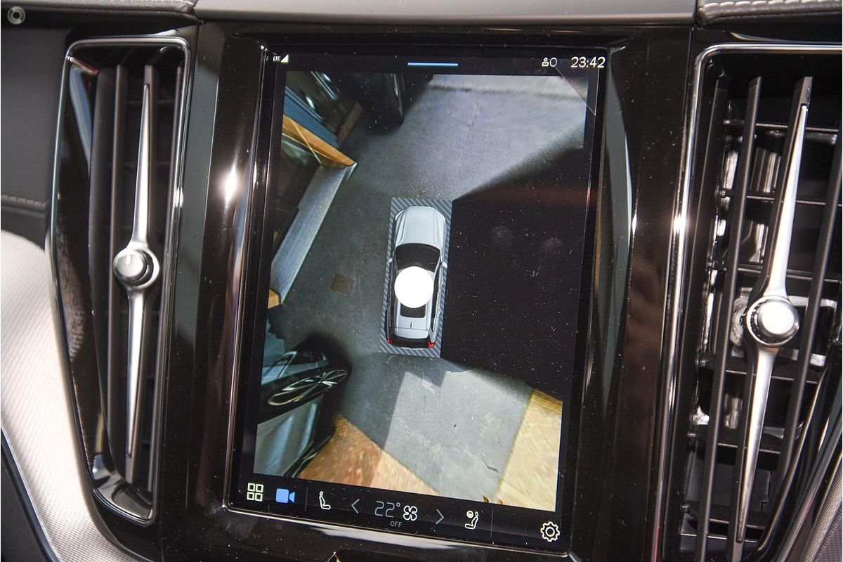 2023 Volvo XC60 Ultimate B5 Bright