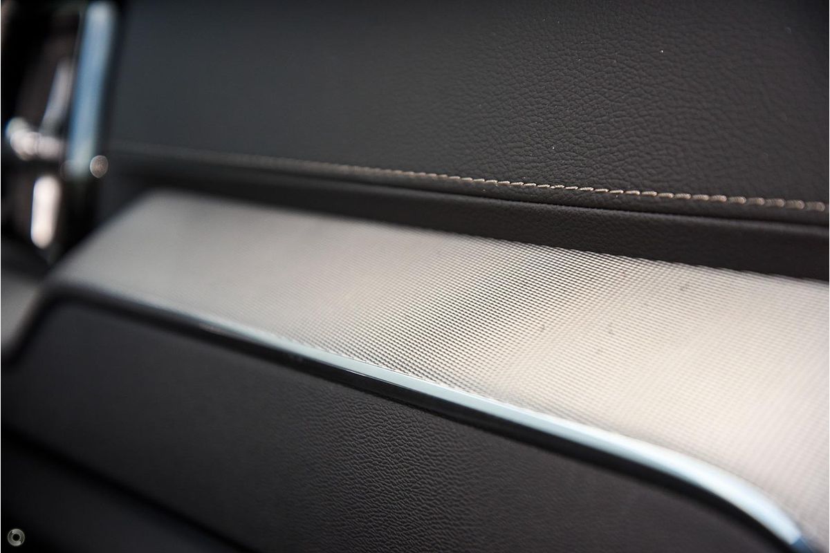 2023 Volvo XC60 Ultimate B5 Bright