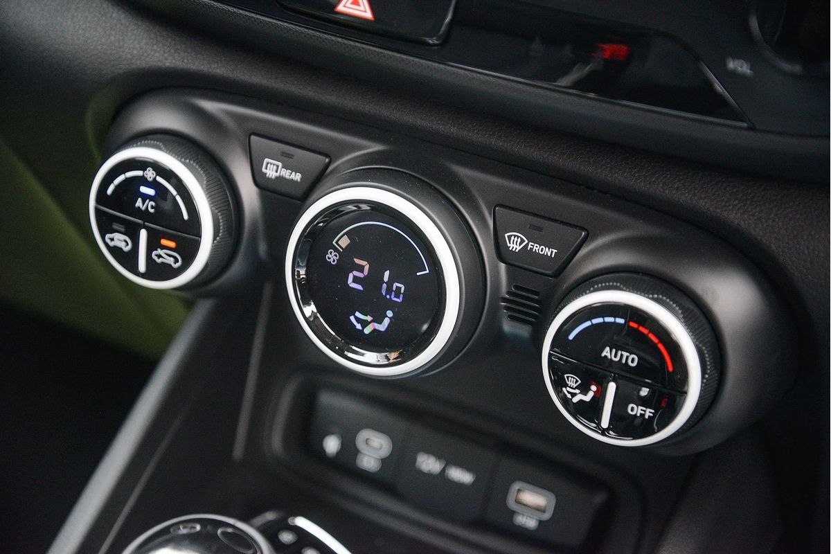 2025 Hyundai Venue Elite QX.V5