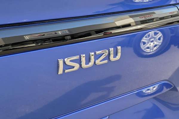2025 Isuzu MU-X LS-T
