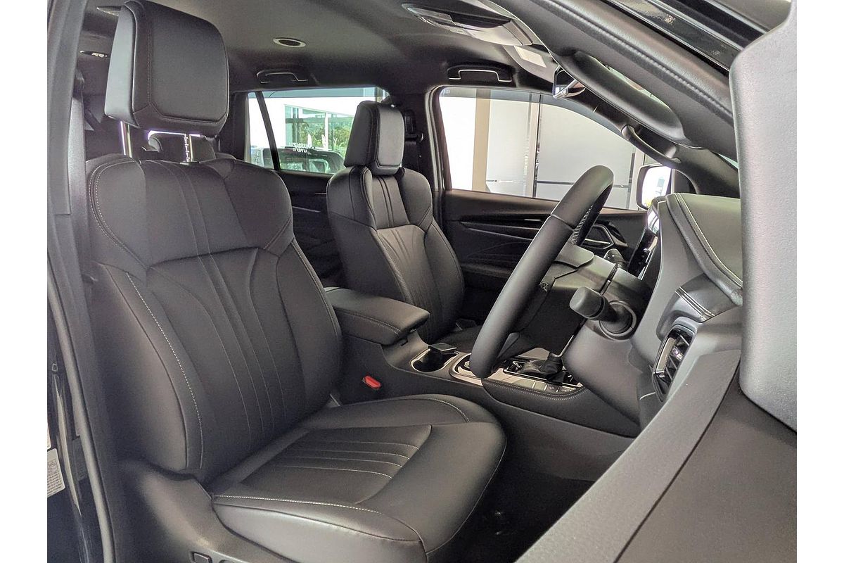 2025 Isuzu MU-X LS-T