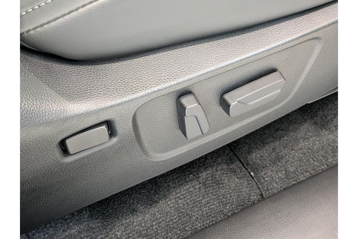 2025 Isuzu MU-X LS-T