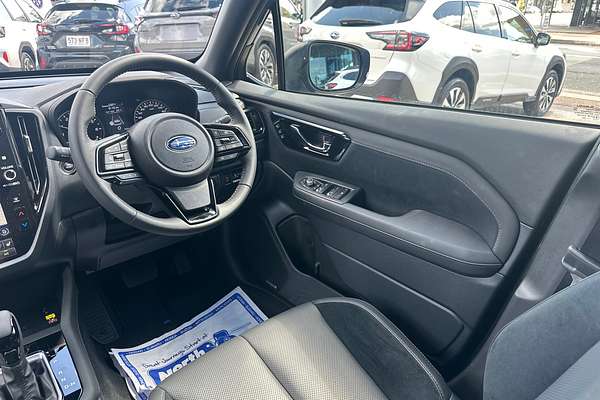 2025 Subaru Forester Touring S6