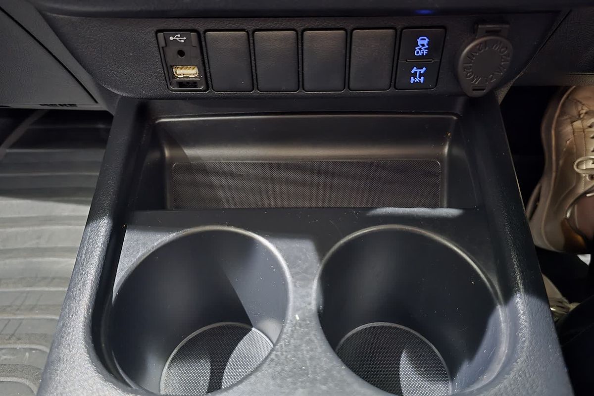 2021 Toyota Hilux SR GUN126R 4X4