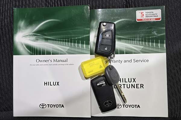 2021 Toyota Hilux SR GUN126R 4X4