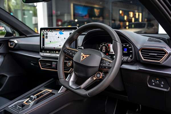 2025 CUPRA Leon VZe KL