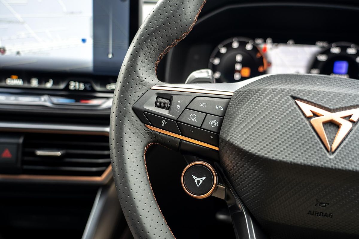 2025 CUPRA Leon VZe KL