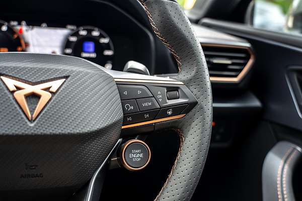 2025 CUPRA Leon VZe KL