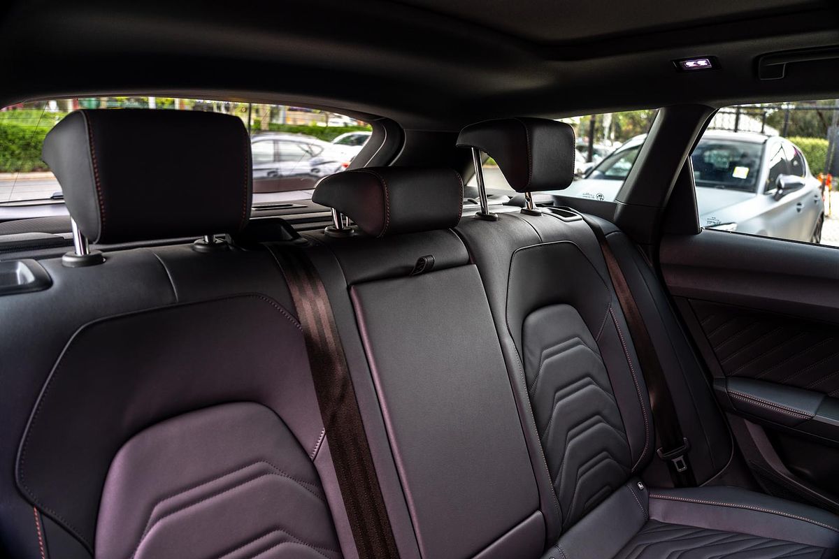 2025 CUPRA Leon VZe KL