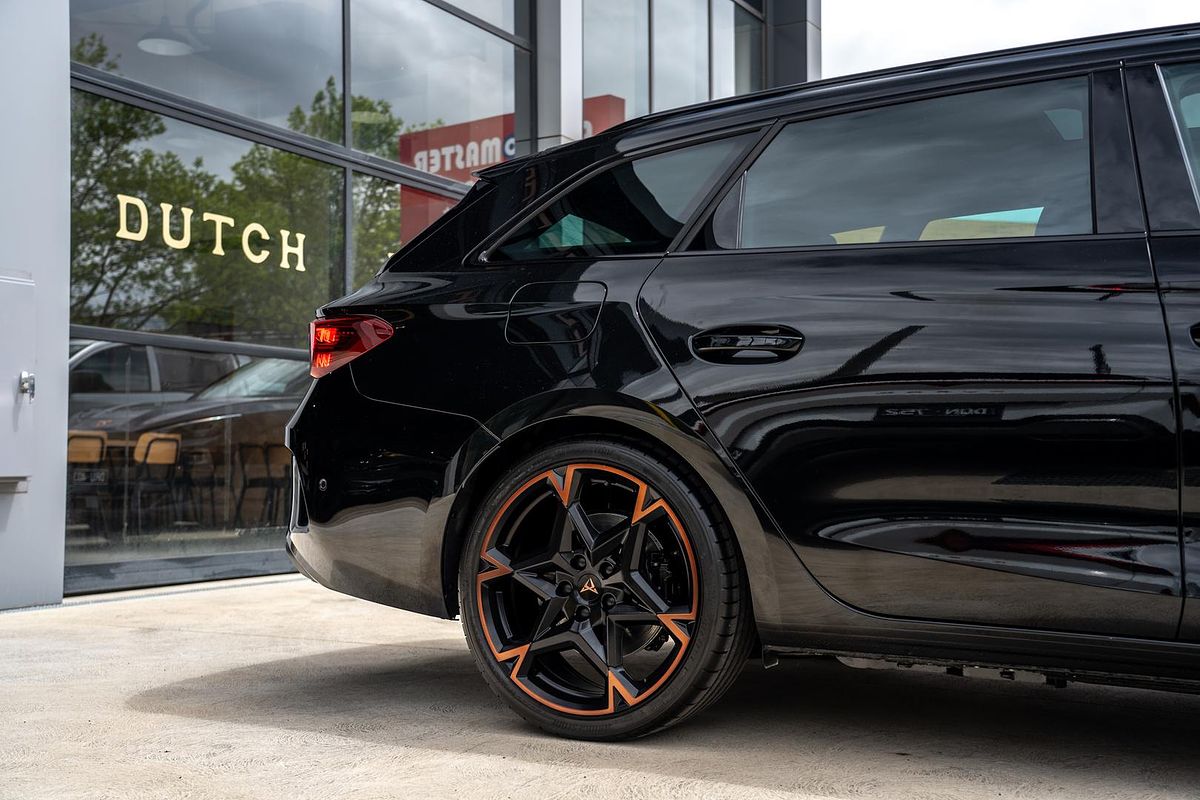 2025 CUPRA Leon VZe KL