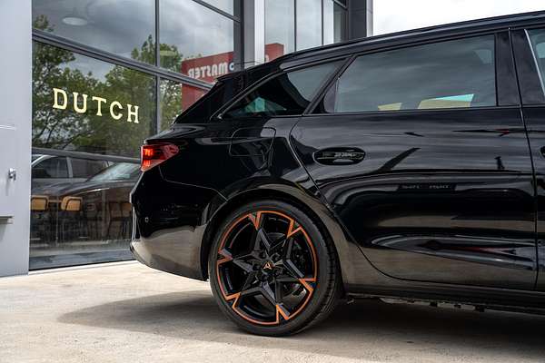 2025 CUPRA Leon VZe KL