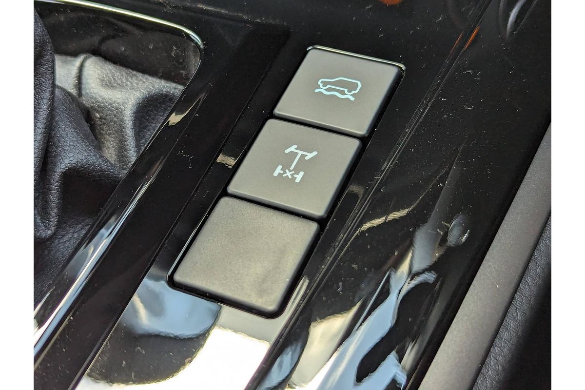 2025 Isuzu D-MAX LS-U 4X4