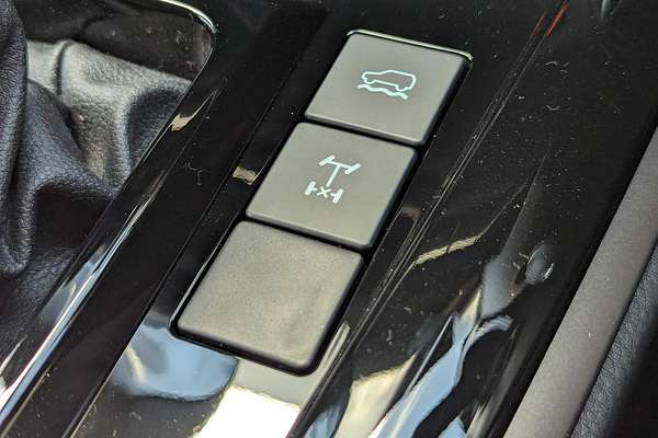 2025 Isuzu D-MAX LS-U 4X4