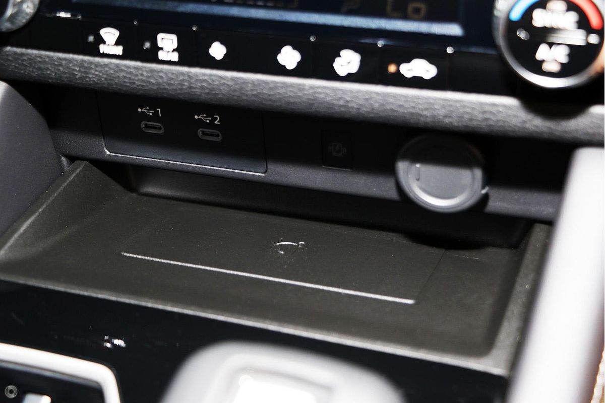 2025 Mitsubishi Outlander LS ZM