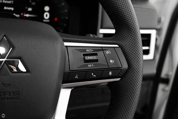 2025 Mitsubishi Outlander LS ZM