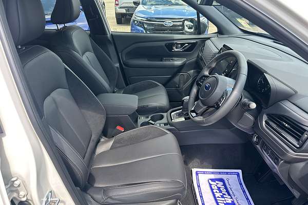 2025 Subaru Forester Touring S6