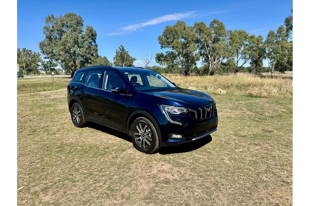2025 Mahindra XUV700 AX7L