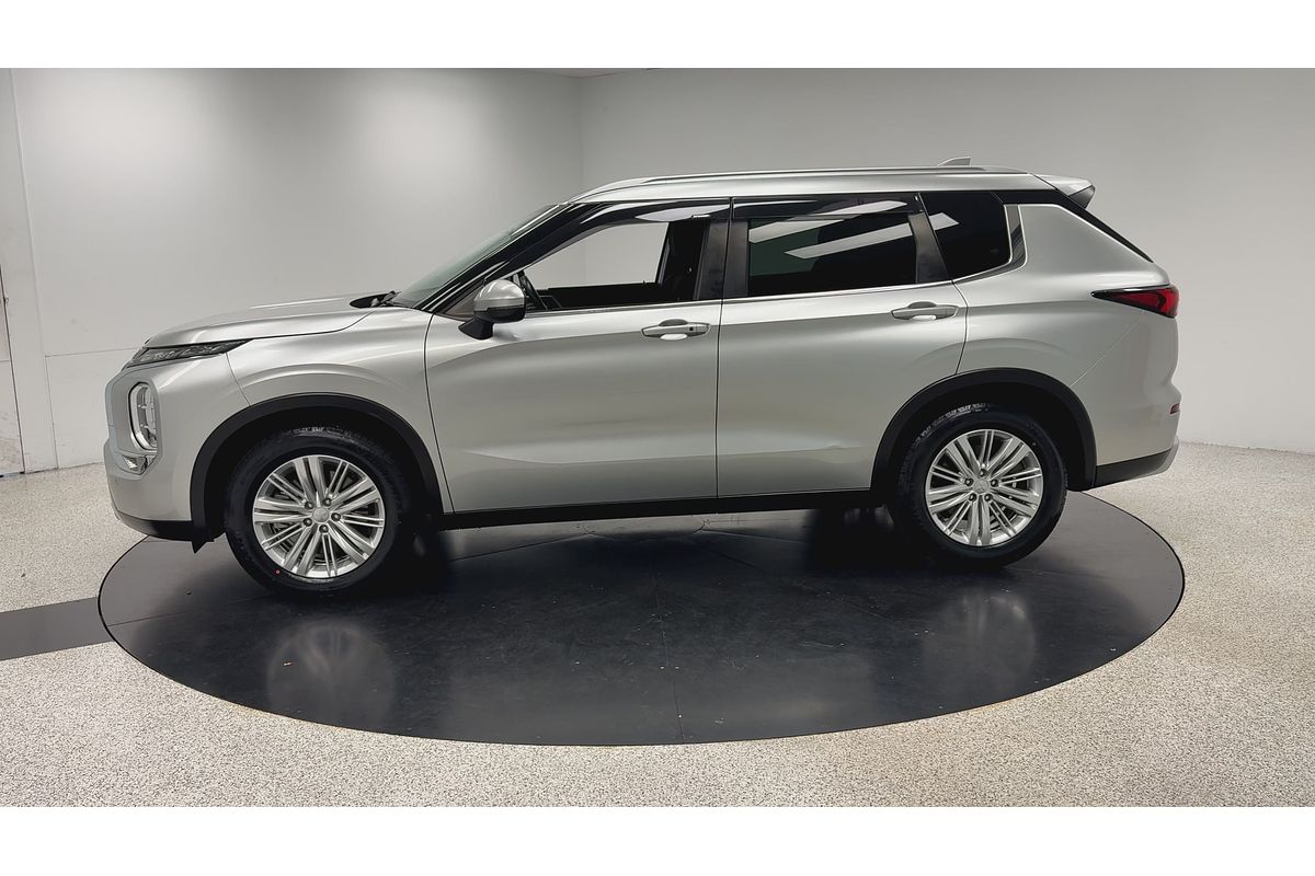 2021 Mitsubishi Outlander LS ZM