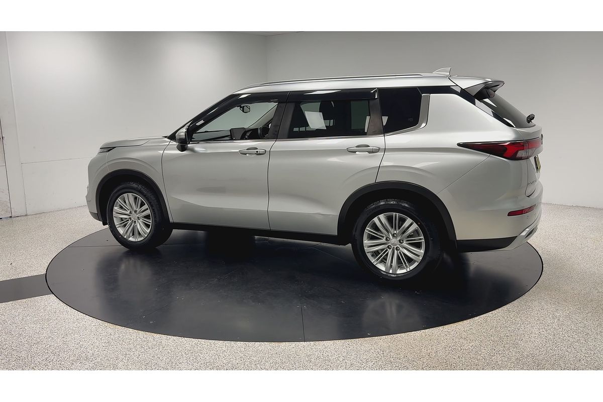 2021 Mitsubishi Outlander LS ZM