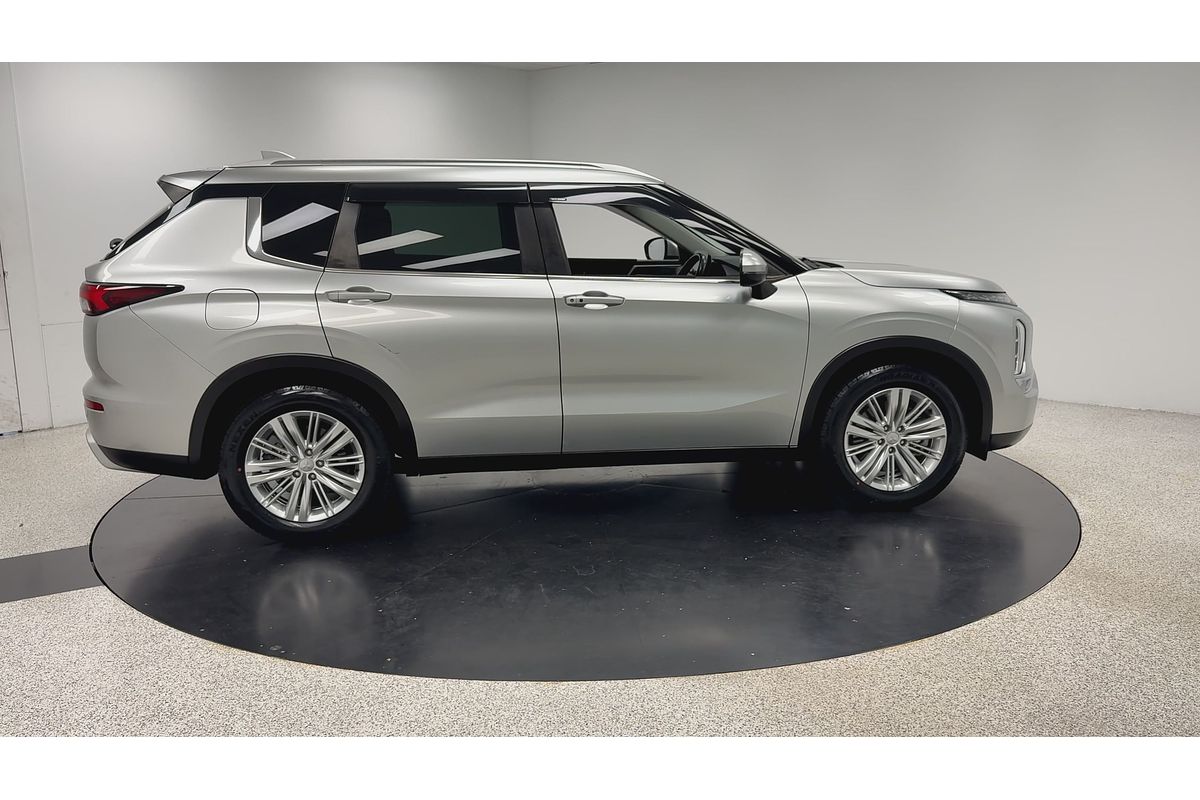 2021 Mitsubishi Outlander LS ZM