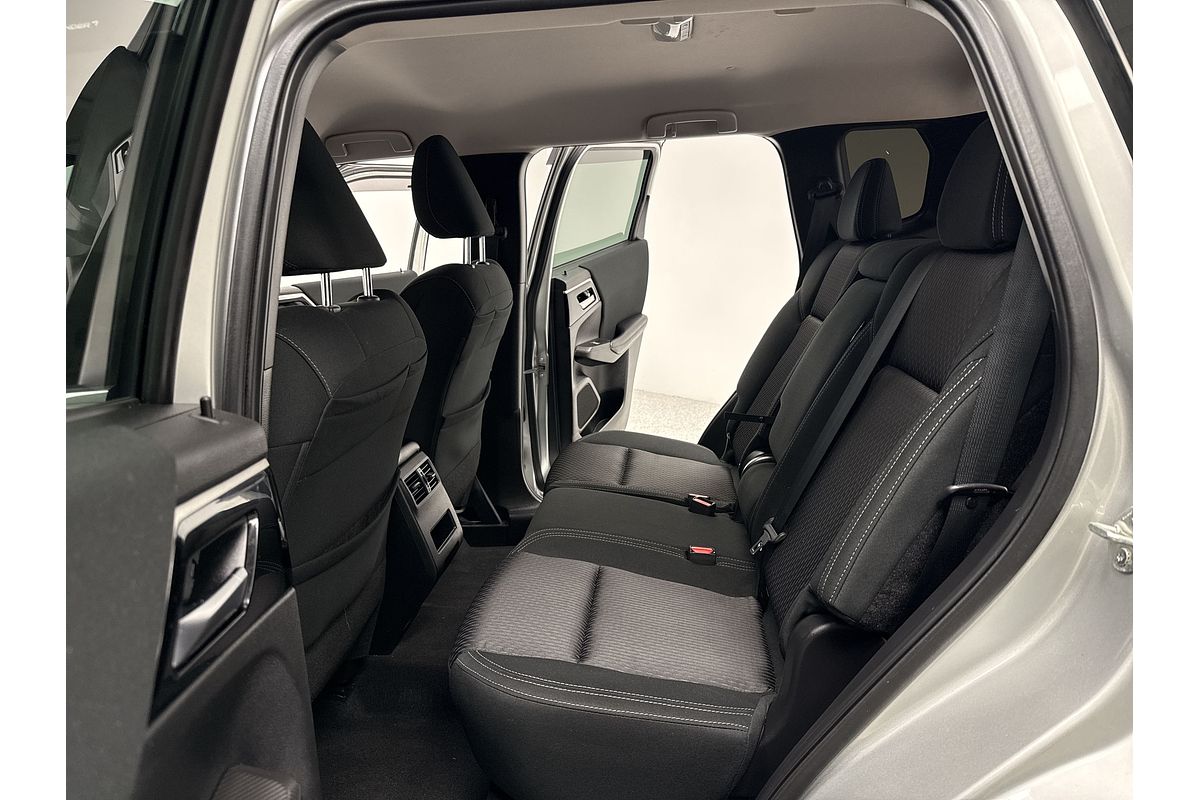 2021 Mitsubishi Outlander LS ZM