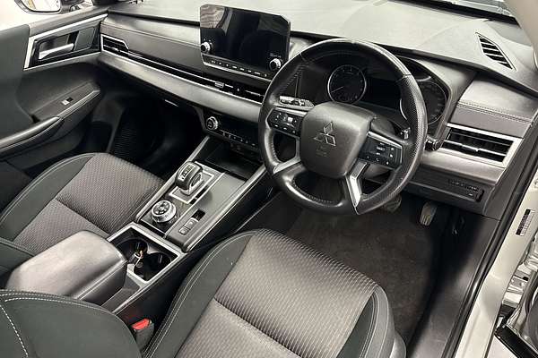 2021 Mitsubishi Outlander LS ZM