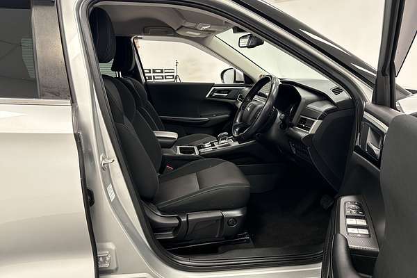 2021 Mitsubishi Outlander LS ZM