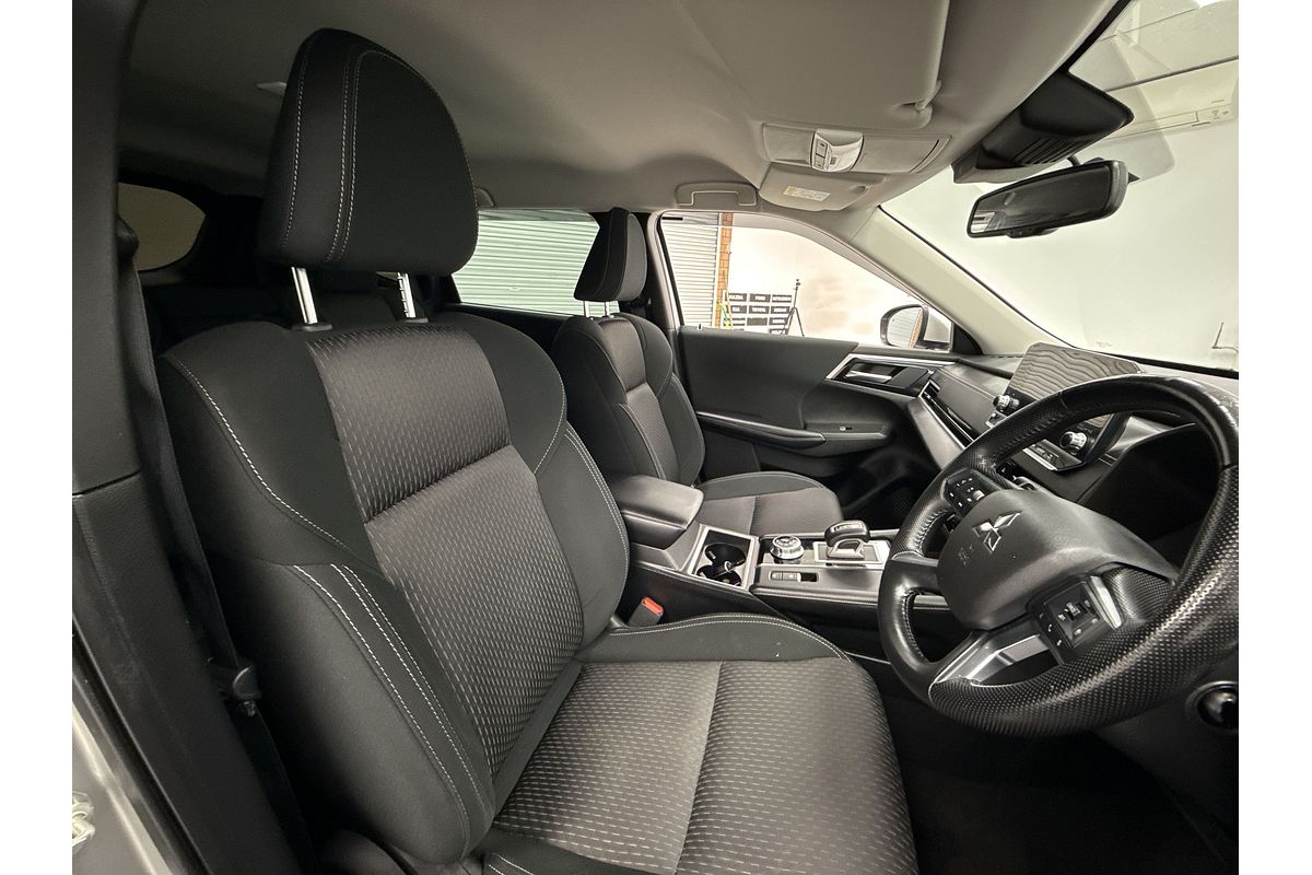 2021 Mitsubishi Outlander LS ZM