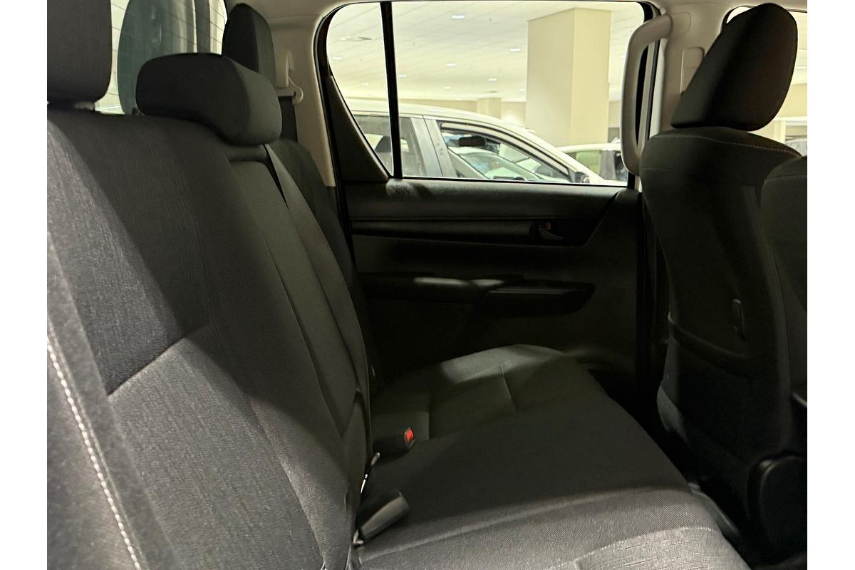 2021 Toyota Hilux SR GUN126R