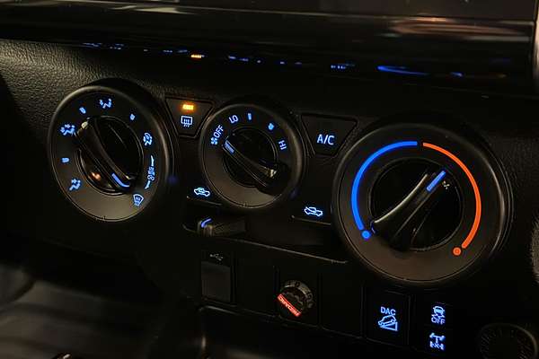 2021 Toyota Hilux SR GUN126R