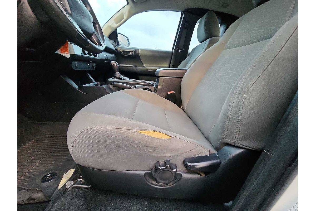 2017 Toyota Tacoma SR