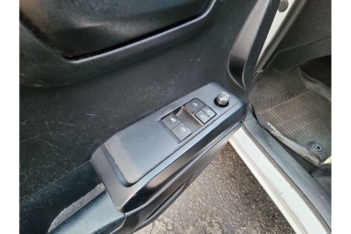 2017 Toyota Tacoma SR