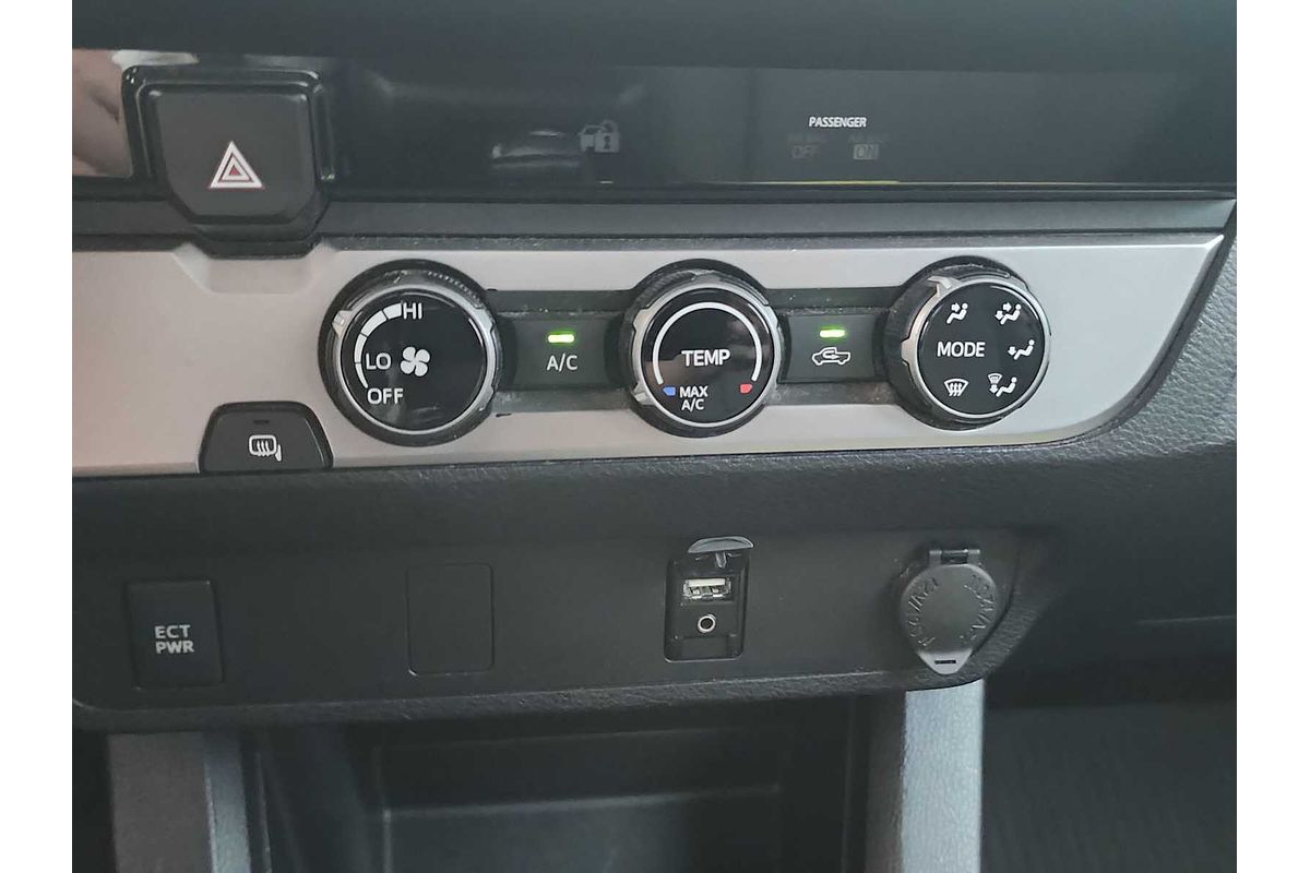 2017 Toyota Tacoma SR