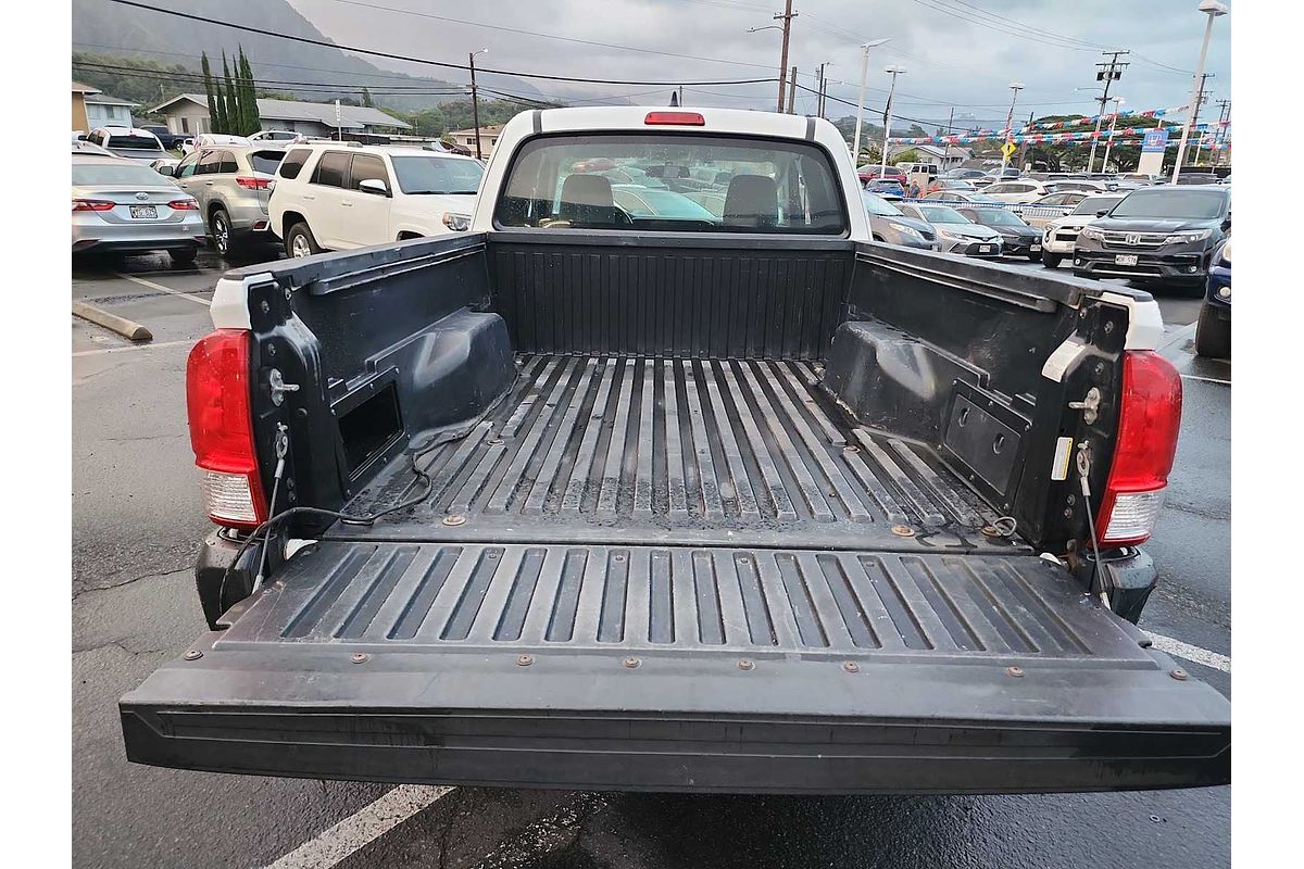 2017 Toyota Tacoma SR