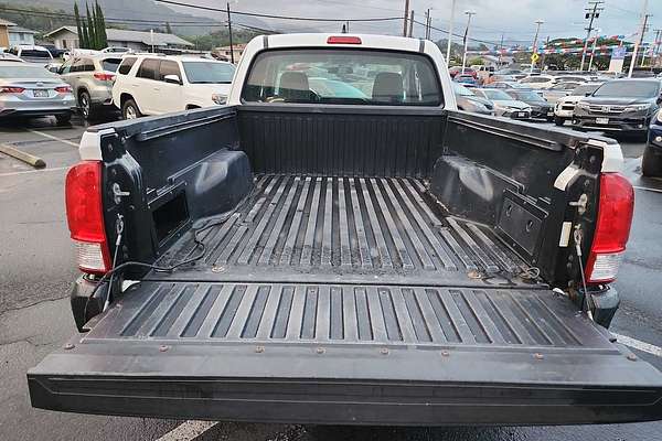 2017 Toyota Tacoma SR