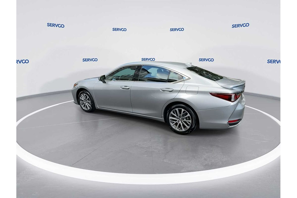2022 Lexus ES