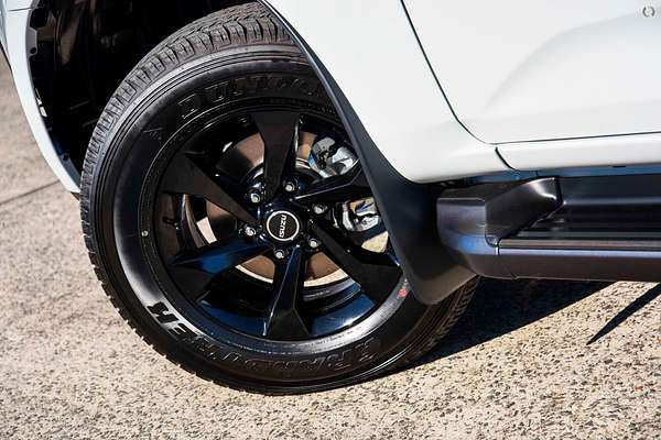 2025 Isuzu D-MAX X-RIDER 4X4