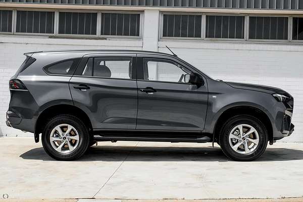 2025 Isuzu MU-X LS-M