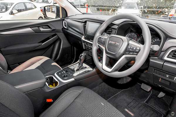 2025 Isuzu MU-X LS-M