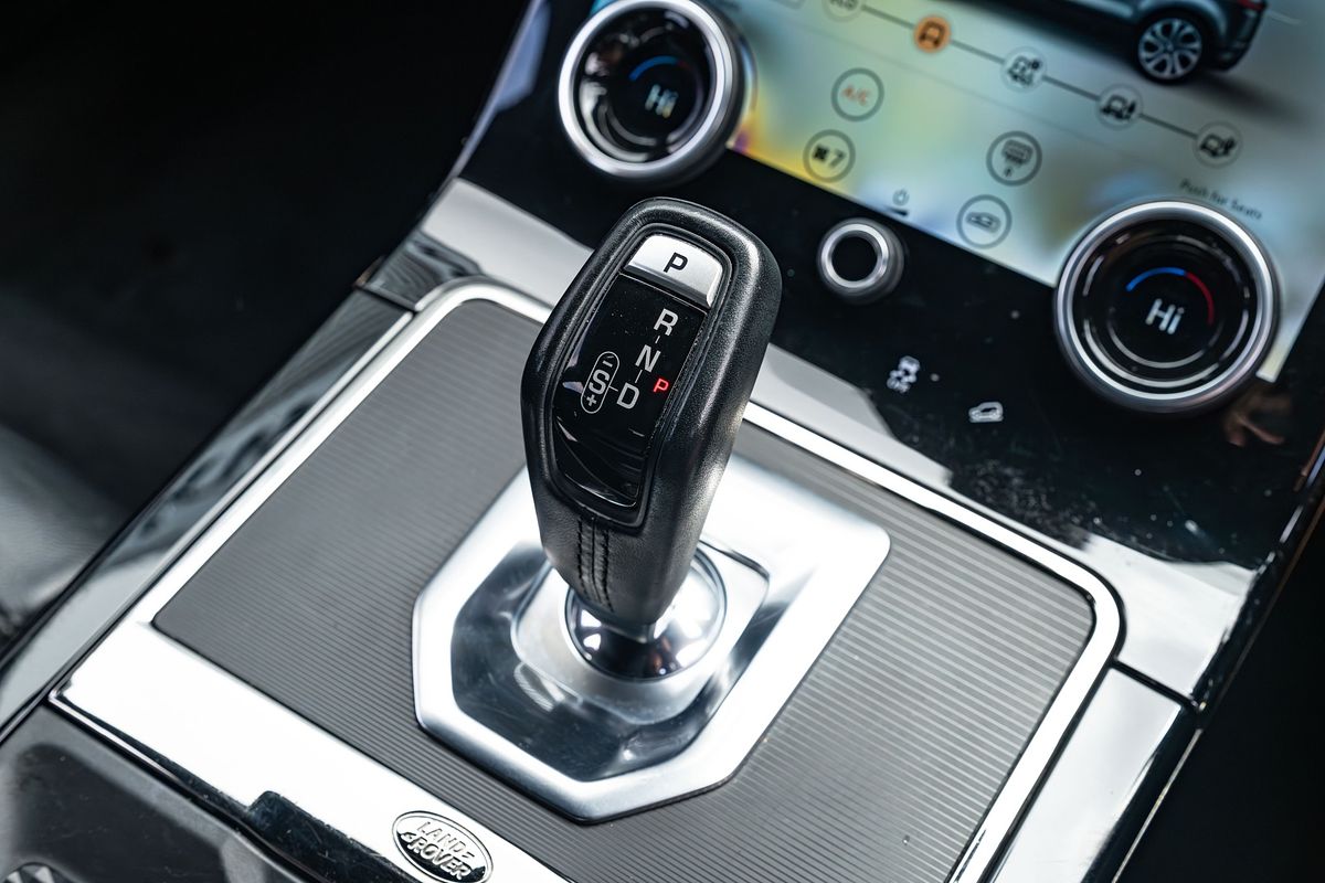 2019 Land Rover Range Rover Evoque P200 R-Dynamic S 2.0