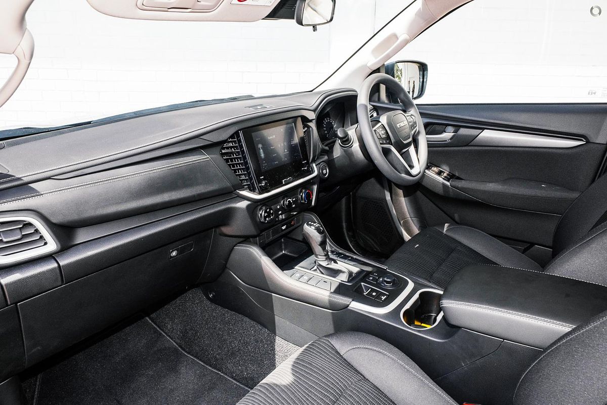 2025 Isuzu MU-X LS-M