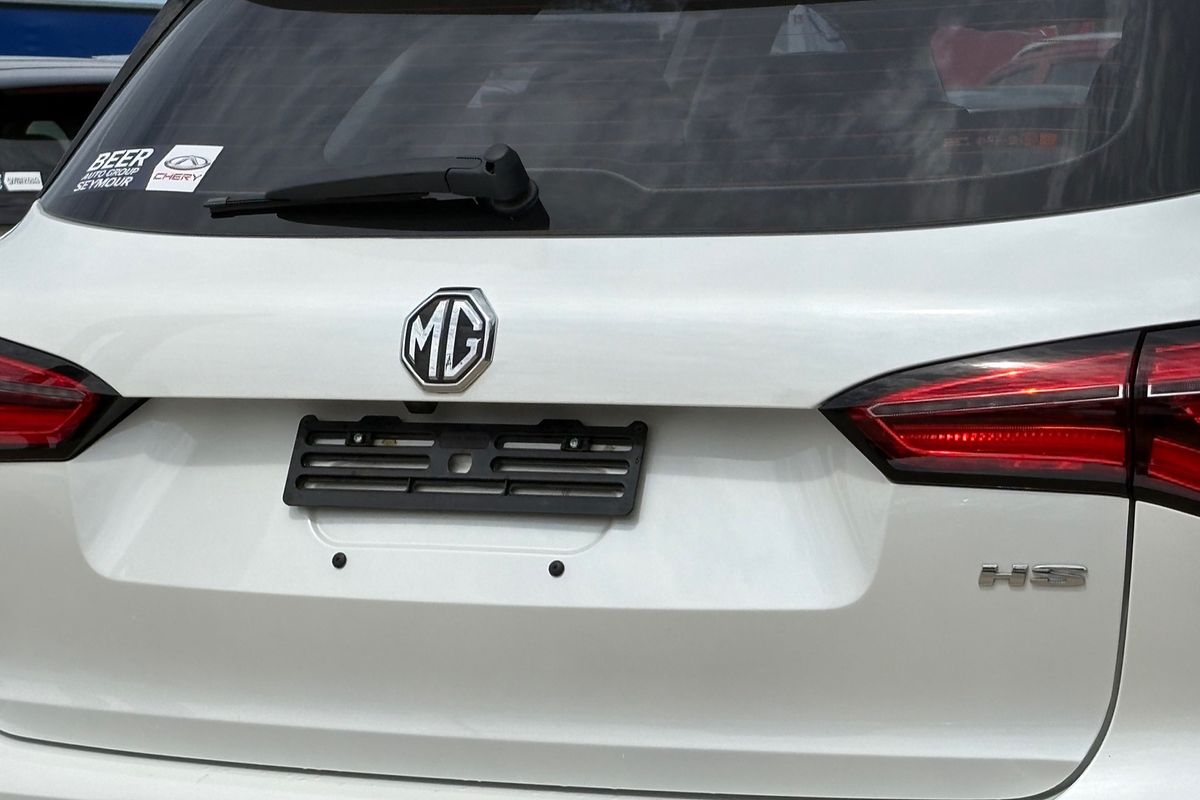 2023 MG HS Vibe SAS23