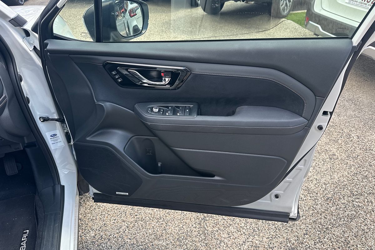 2025 Subaru Forester Hybrid Touring S6