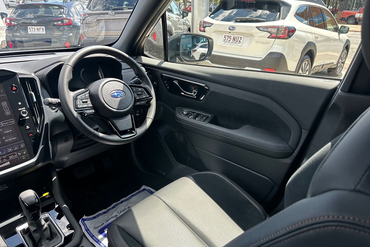 2025 Subaru Forester Hybrid Touring S6