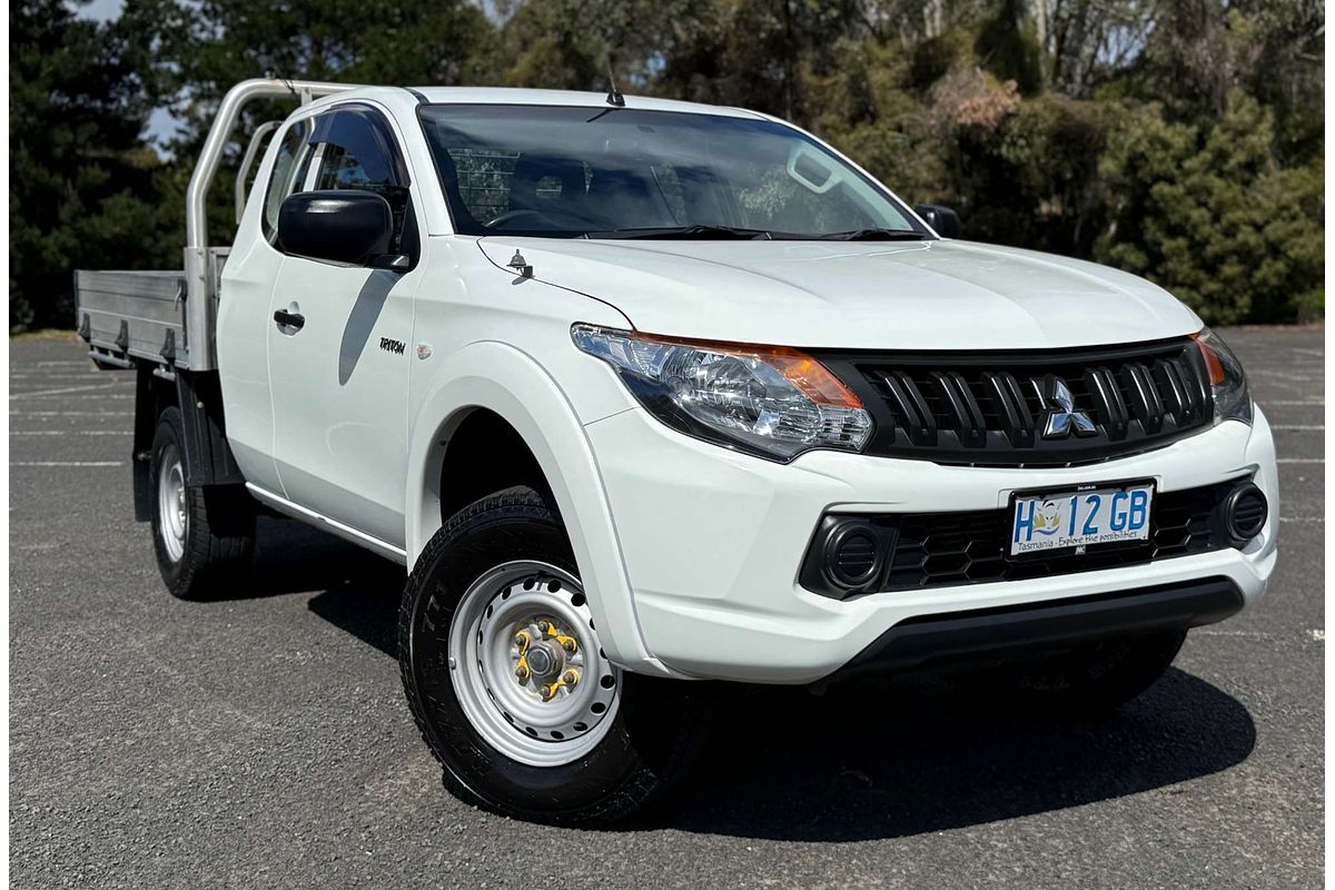 2017 Mitsubishi Triton GLX MQ 4X4